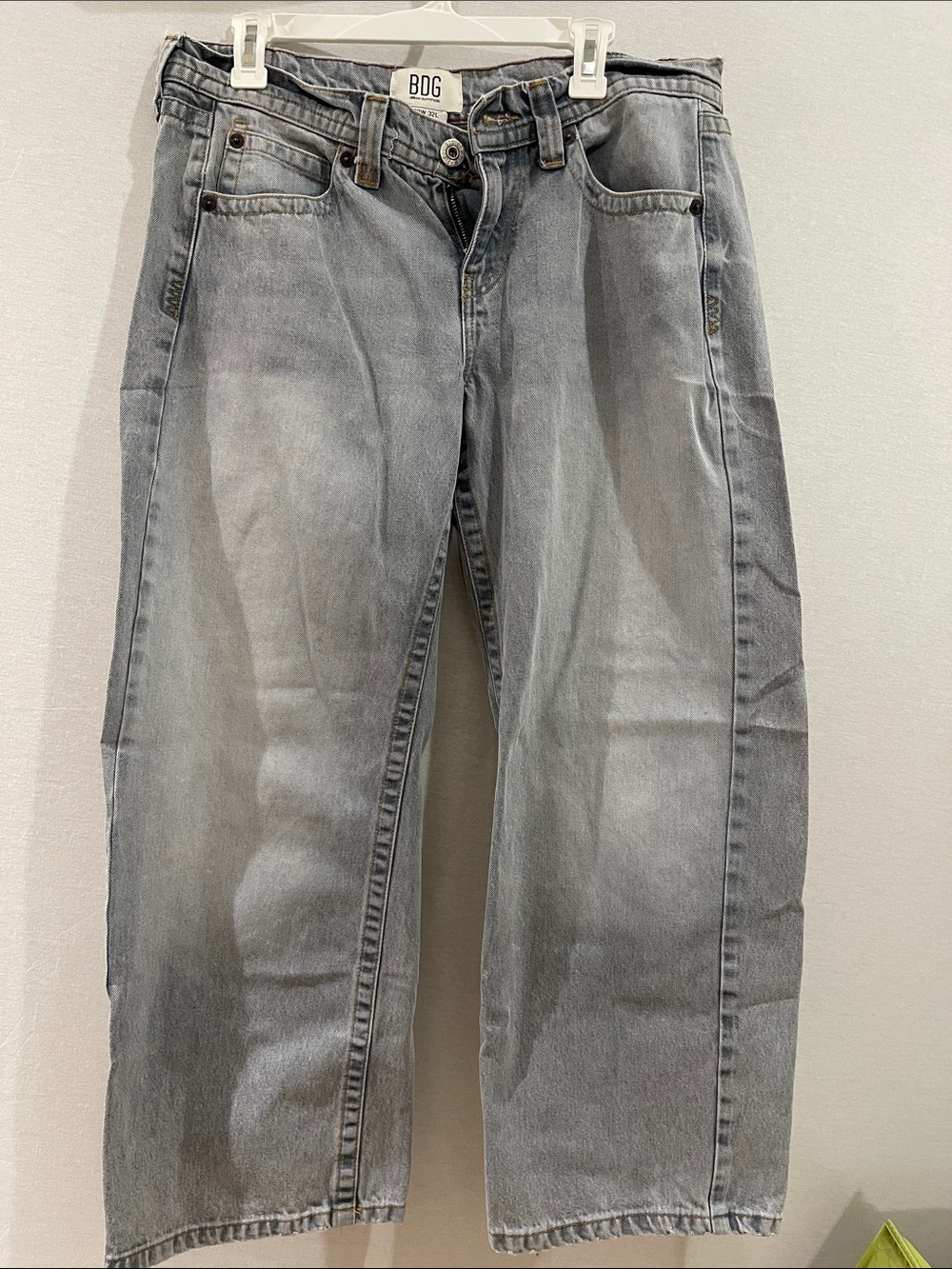 BDG Men’s Light Gray Relaxed Straight Jeans 32W/ 32L